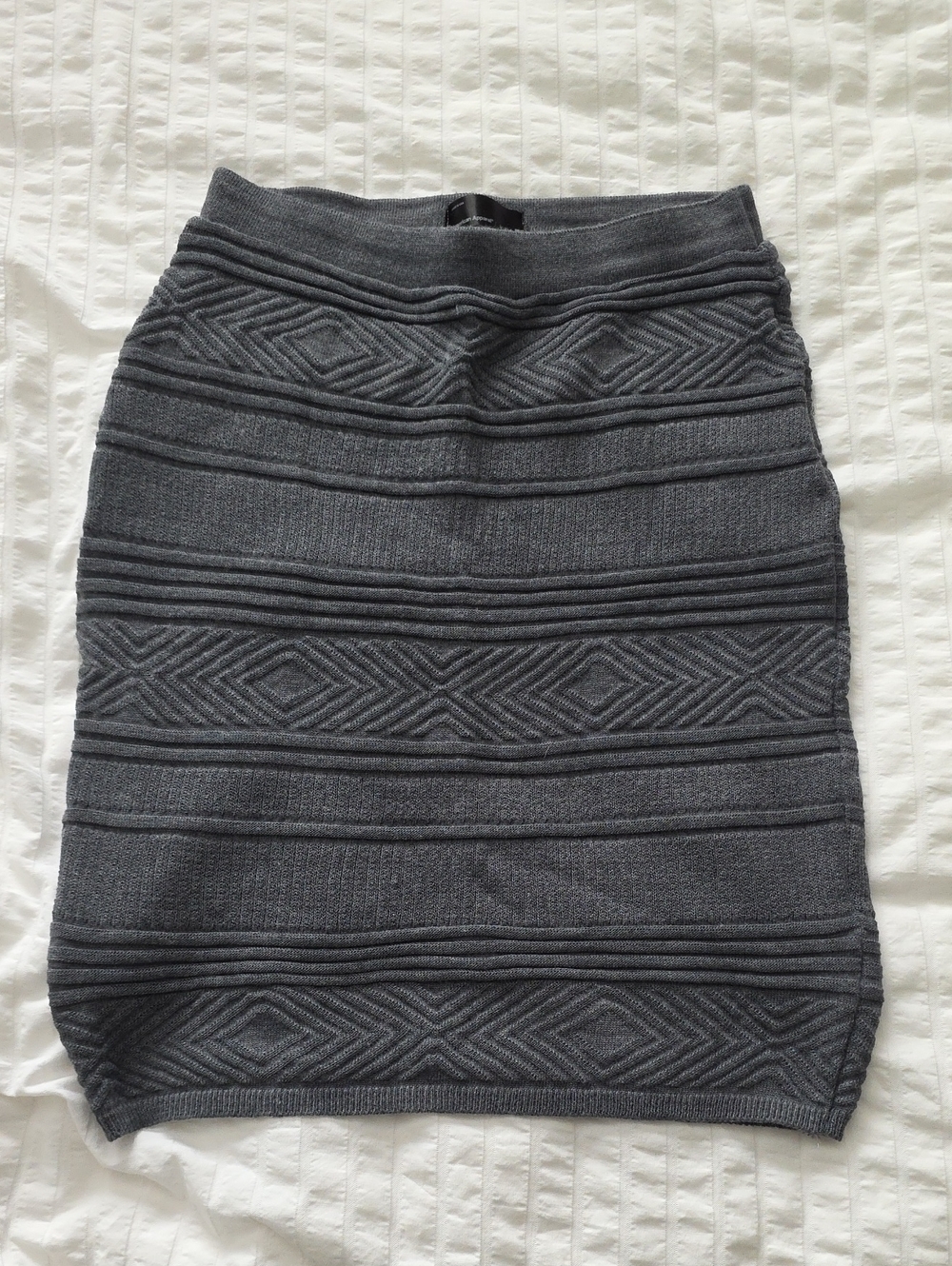 American Apparel Dark Gray Textured Knit Pencil Skirt, NWOT, Size M